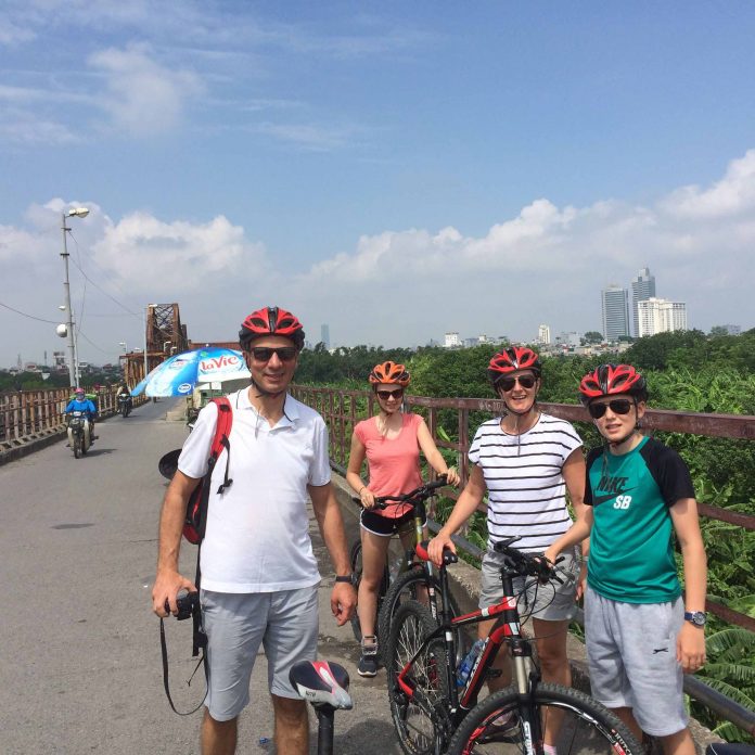 biking with english family